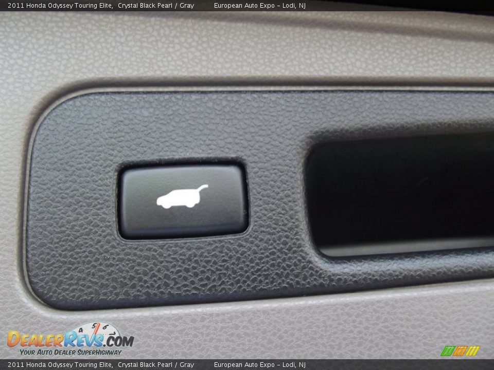 2011 Honda Odyssey Touring Elite Crystal Black Pearl / Gray Photo #34