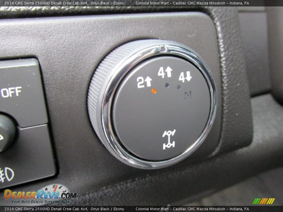 2014 GMC Sierra 2500HD Denali Crew Cab 4x4 Onyx Black / Ebony Photo #17
