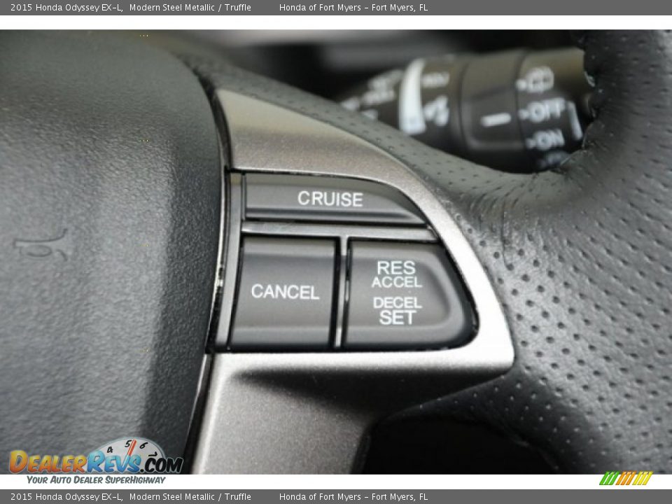 2015 Honda Odyssey EX-L Modern Steel Metallic / Truffle Photo #19