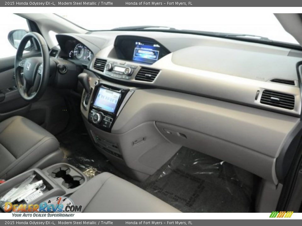 2015 Honda Odyssey EX-L Modern Steel Metallic / Truffle Photo #21