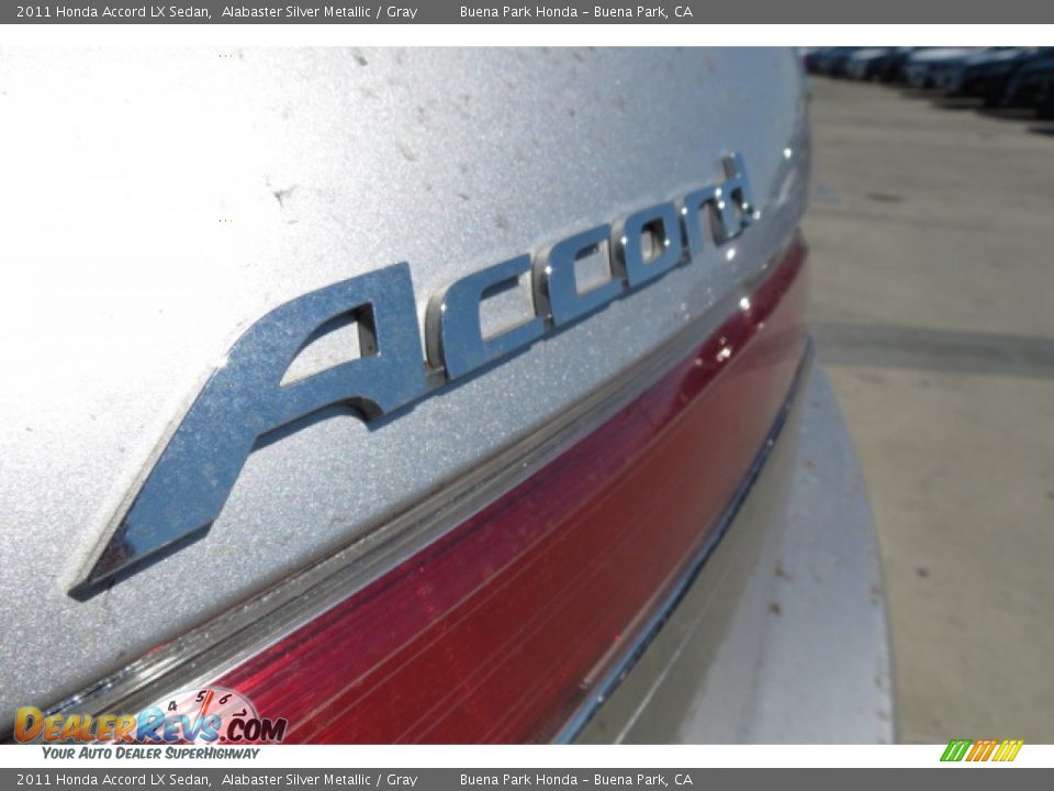 2011 Honda Accord LX Sedan Alabaster Silver Metallic / Gray Photo #8