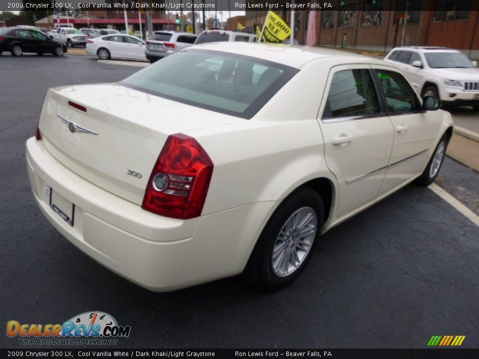 2009 Chrysler 300 LX Cool Vanilla White / Dark Khaki/Light Graystone Photo #8