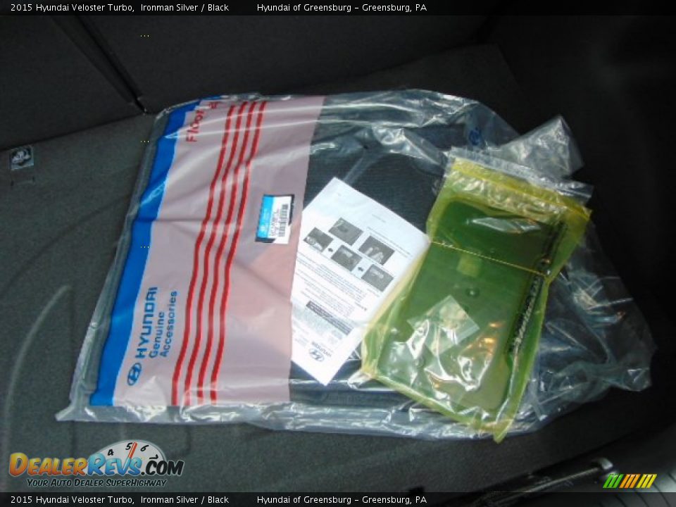 2015 Hyundai Veloster Turbo Ironman Silver / Black Photo #19