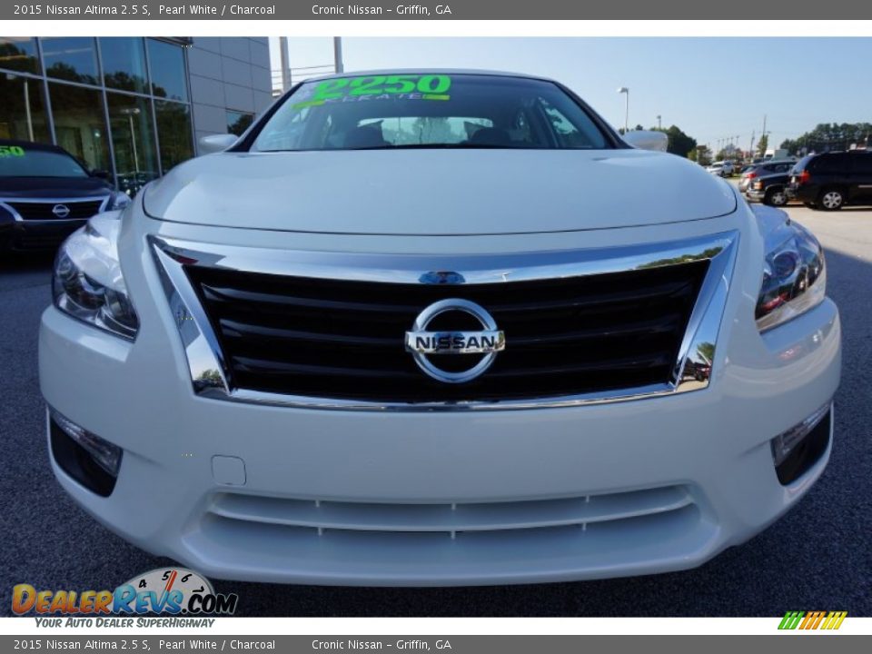 2015 Nissan Altima 2.5 S Pearl White / Charcoal Photo #8