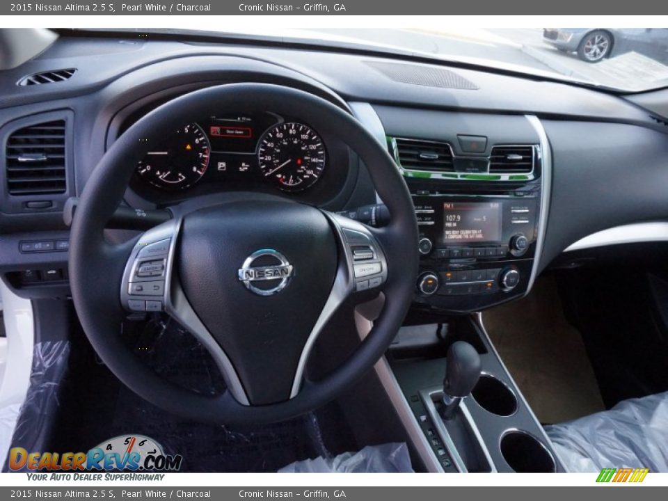 2015 Nissan Altima 2.5 S Pearl White / Charcoal Photo #10