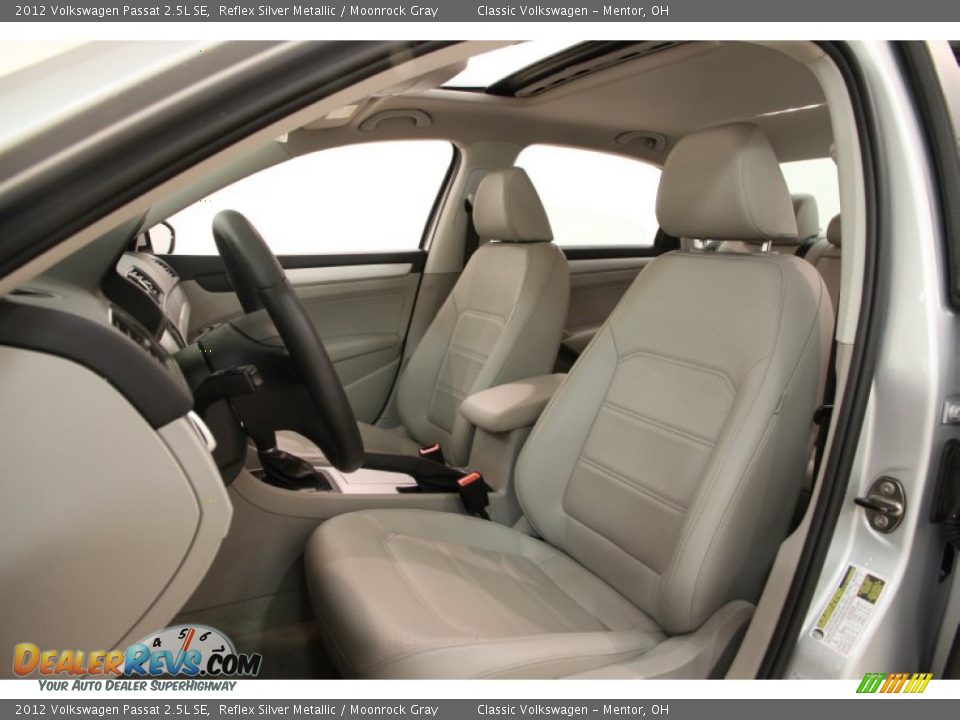Moonrock Gray Interior - 2012 Volkswagen Passat 2.5L SE Photo #5