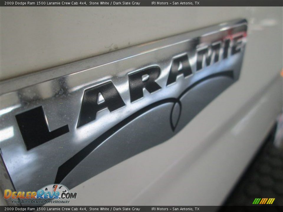 2009 Dodge Ram 1500 Laramie Crew Cab 4x4 Stone White / Dark Slate Gray Photo #7