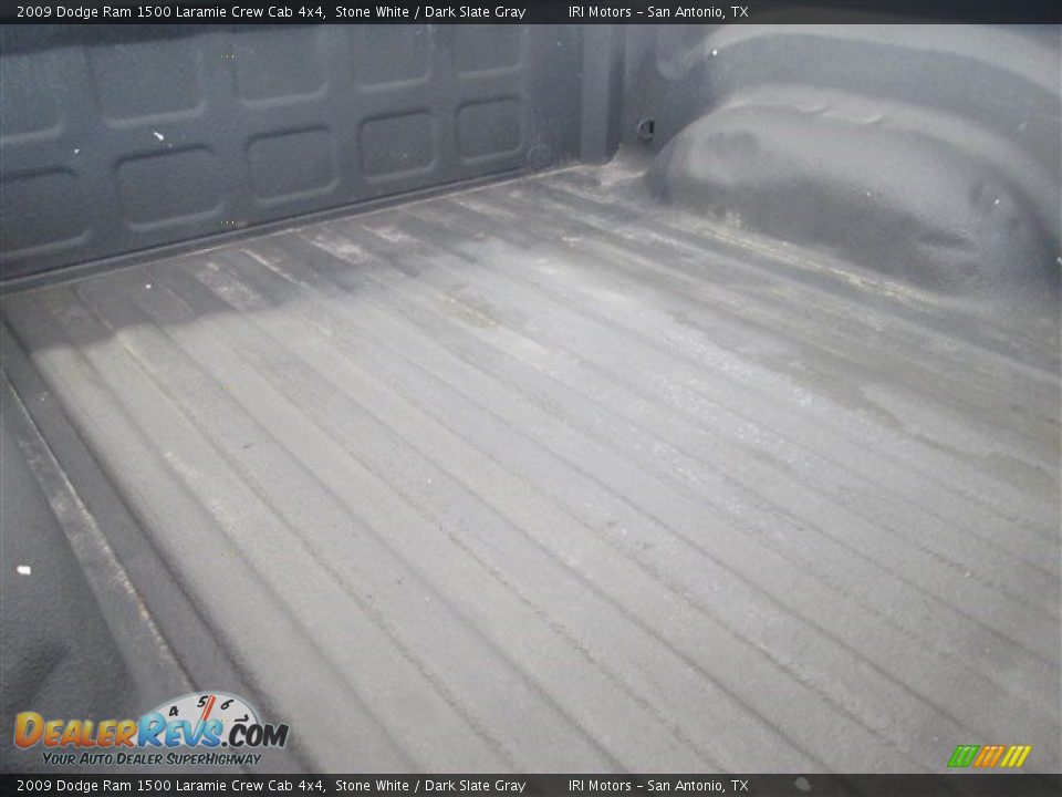 2009 Dodge Ram 1500 Laramie Crew Cab 4x4 Stone White / Dark Slate Gray Photo #9