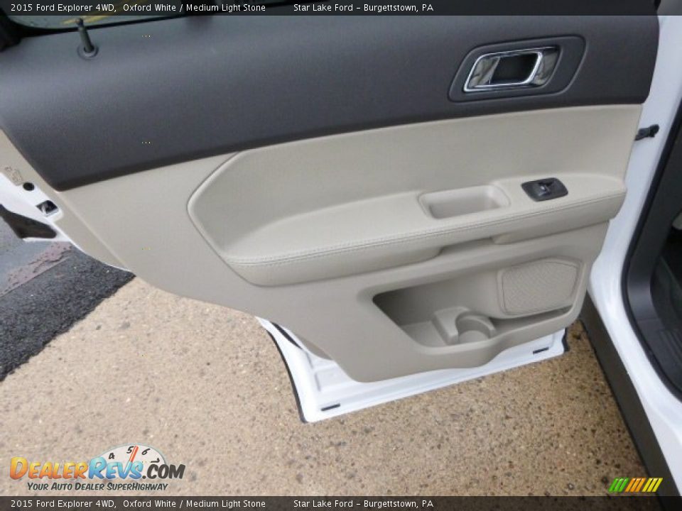 2015 Ford Explorer 4WD Oxford White / Medium Light Stone Photo #13