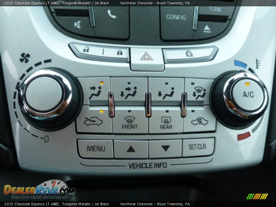 Controls of 2015 Chevrolet Equinox LT AWD Photo #19