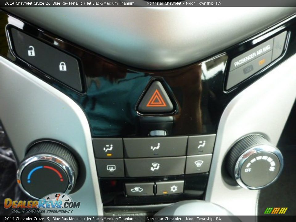 2014 Chevrolet Cruze LS Blue Ray Metallic / Jet Black/Medium Titanium Photo #19