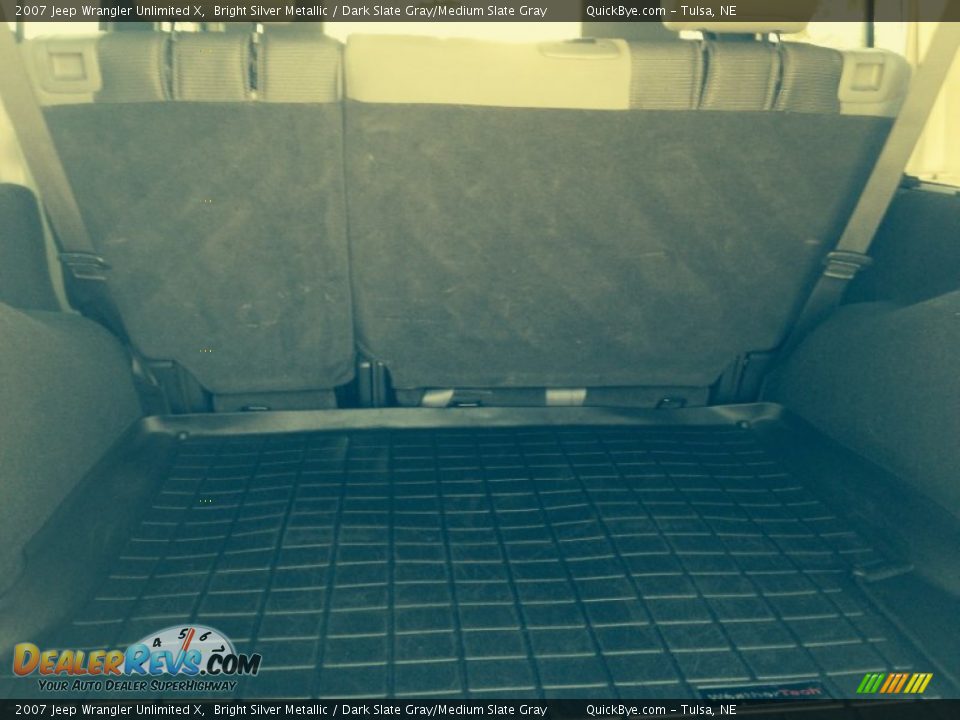 2007 Jeep Wrangler Unlimited X Bright Silver Metallic / Dark Slate Gray/Medium Slate Gray Photo #13