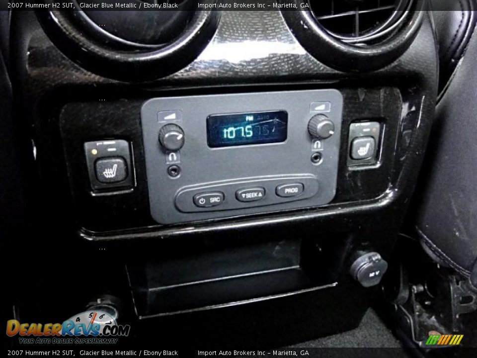 Controls of 2007 Hummer H2 SUT Photo #19