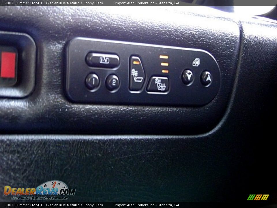 Controls of 2007 Hummer H2 SUT Photo #20