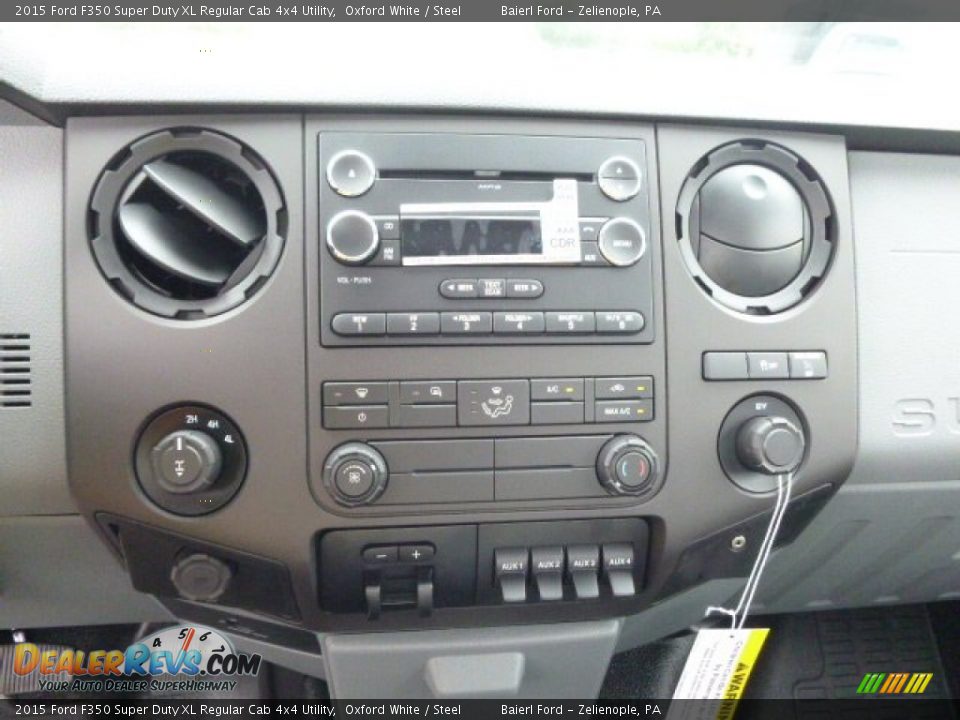 Controls of 2015 Ford F350 Super Duty XL Regular Cab 4x4 Utility Photo #16