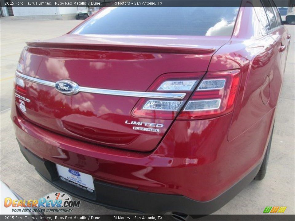 2015 Ford Taurus Limited Ruby Red Metallic / Dune Photo #11