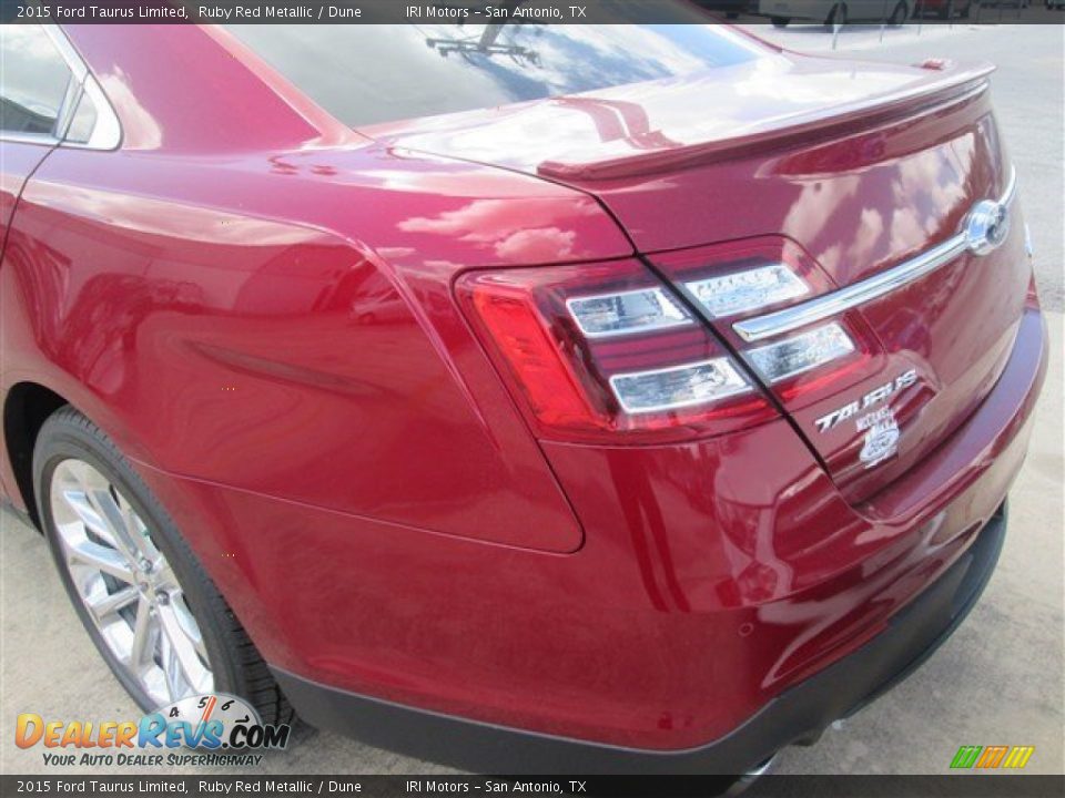 2015 Ford Taurus Limited Ruby Red Metallic / Dune Photo #13