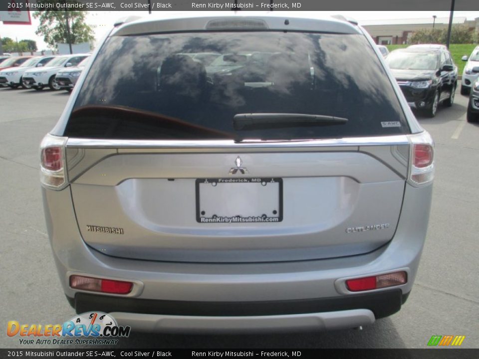 2015 Mitsubishi Outlander SE S-AWC Cool Silver / Black Photo #6