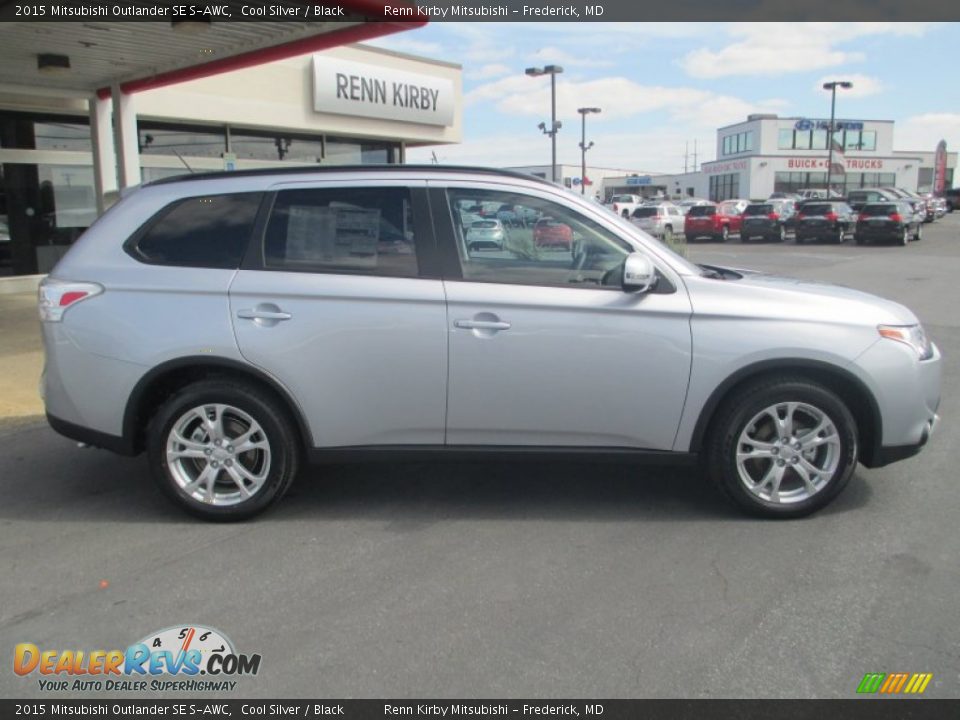 2015 Mitsubishi Outlander SE S-AWC Cool Silver / Black Photo #8