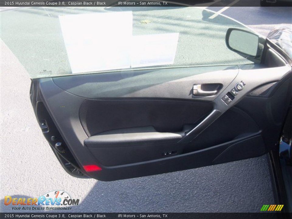 Door Panel of 2015 Hyundai Genesis Coupe 3.8 Photo #5