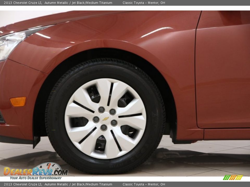 2013 Chevrolet Cruze LS Wheel Photo #16