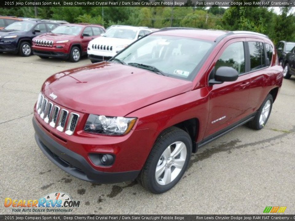 Front 3/4 View of 2015 Jeep Compass Sport 4x4 Photo #2