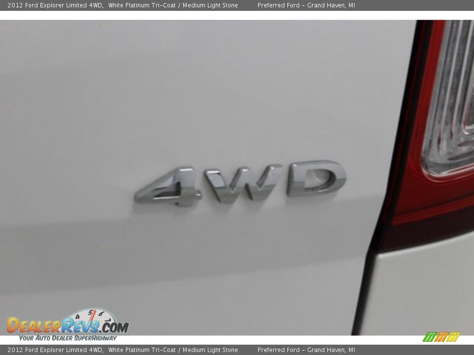2012 Ford Explorer Limited 4WD White Platinum Tri-Coat / Medium Light Stone Photo #12
