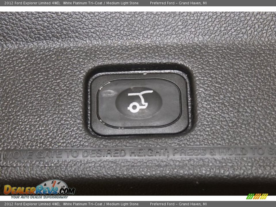 2012 Ford Explorer Limited 4WD White Platinum Tri-Coat / Medium Light Stone Photo #25