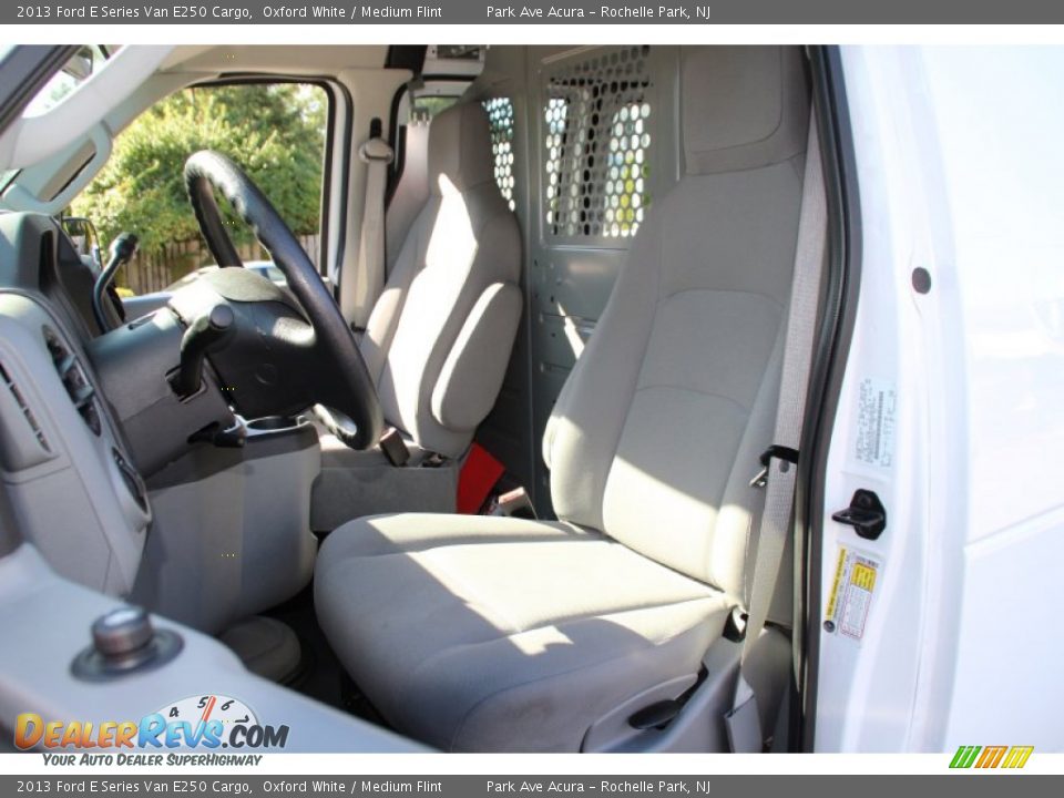 2013 Ford E Series Van E250 Cargo Oxford White / Medium Flint Photo #12