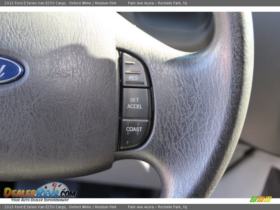 2013 Ford E Series Van E250 Cargo Oxford White / Medium Flint Photo #18