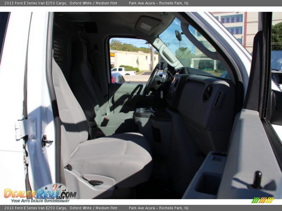2013 Ford E Series Van E250 Cargo Oxford White / Medium Flint Photo #27