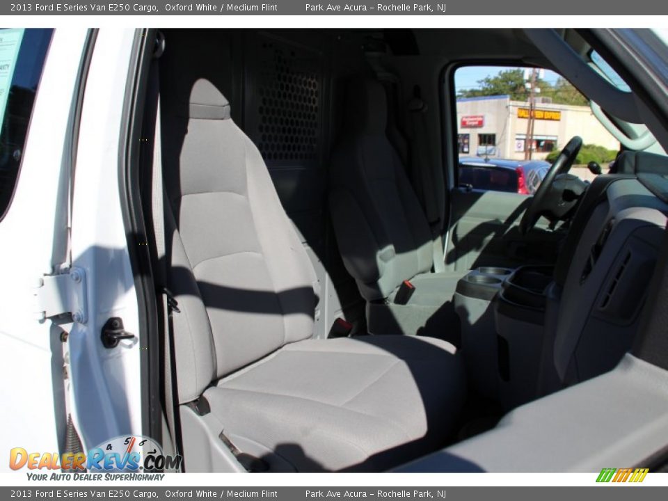 2013 Ford E Series Van E250 Cargo Oxford White / Medium Flint Photo #28