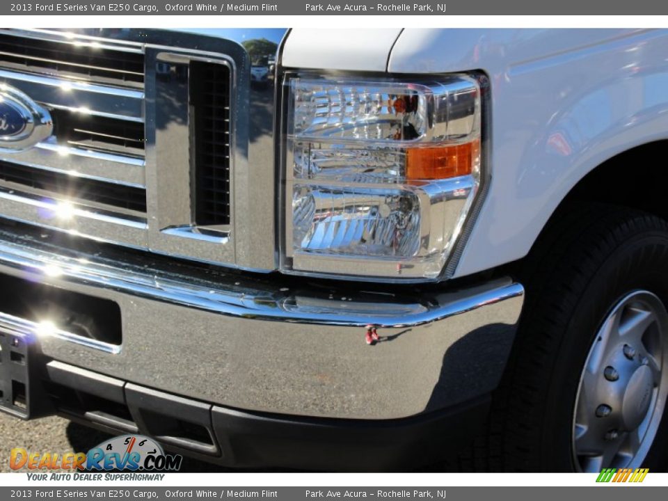2013 Ford E Series Van E250 Cargo Oxford White / Medium Flint Photo #30