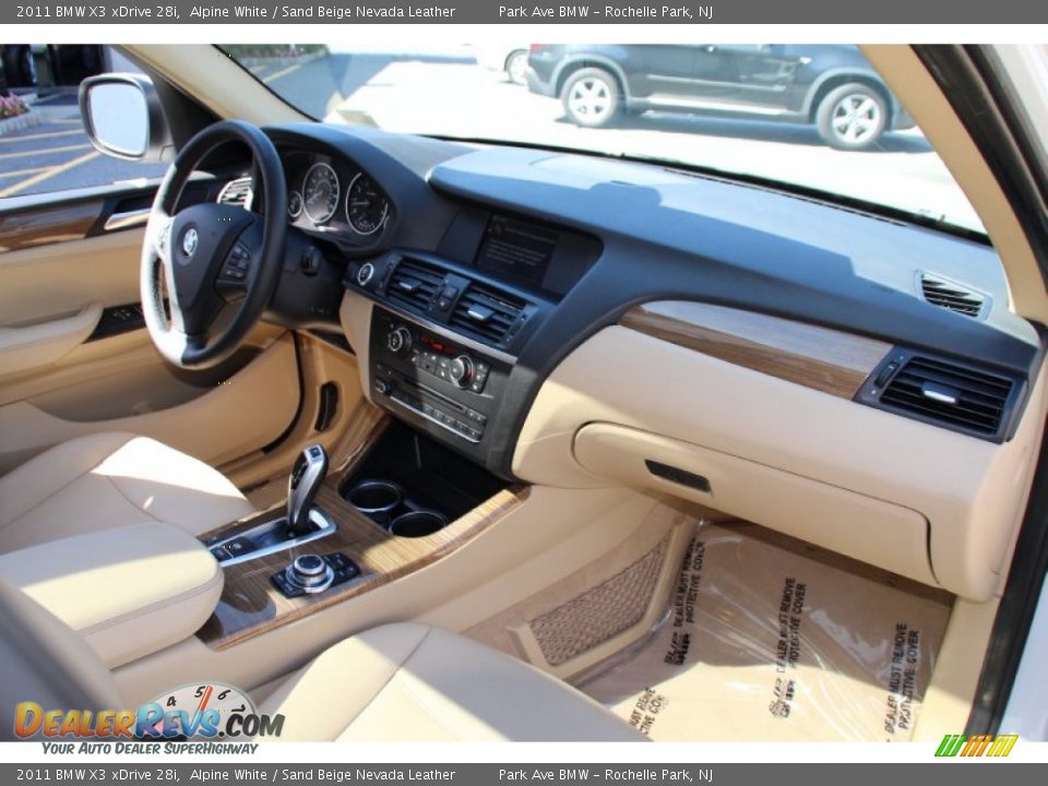 2011 BMW X3 xDrive 28i Alpine White / Sand Beige Nevada Leather Photo #28