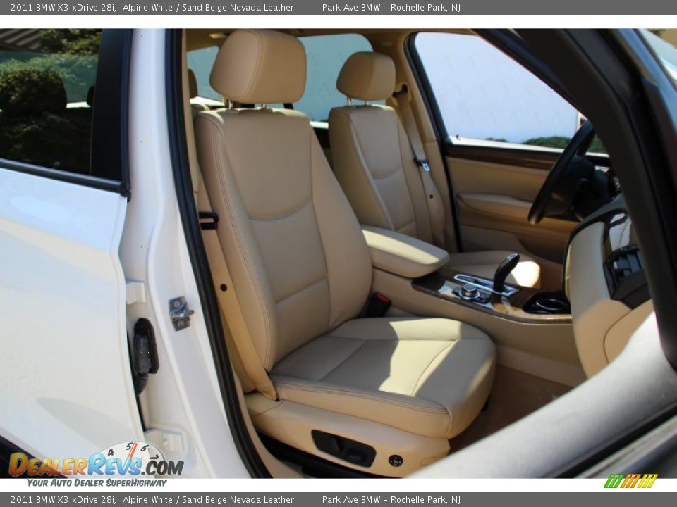 2011 BMW X3 xDrive 28i Alpine White / Sand Beige Nevada Leather Photo #30