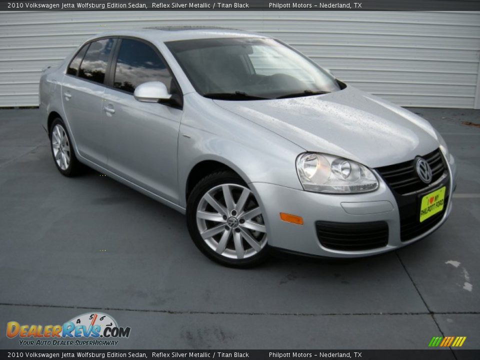 2010 Volkswagen Jetta Wolfsburg Edition Sedan Reflex Silver Metallic / Titan Black Photo #2