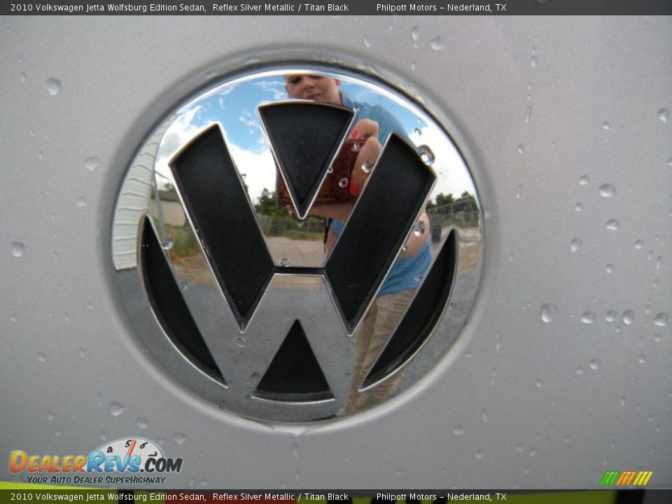 2010 Volkswagen Jetta Wolfsburg Edition Sedan Reflex Silver Metallic / Titan Black Photo #14