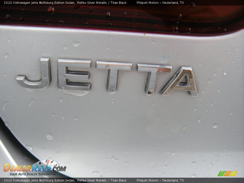 2010 Volkswagen Jetta Wolfsburg Edition Sedan Reflex Silver Metallic / Titan Black Photo #15