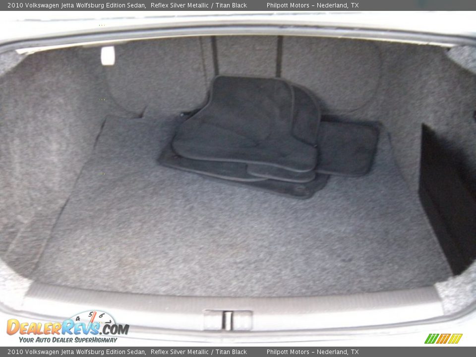2010 Volkswagen Jetta Wolfsburg Edition Sedan Reflex Silver Metallic / Titan Black Photo #30