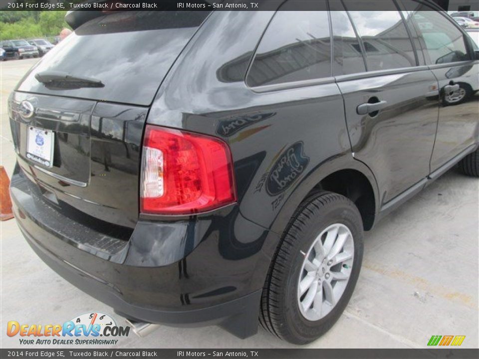 2014 Ford Edge SE Tuxedo Black / Charcoal Black Photo #8