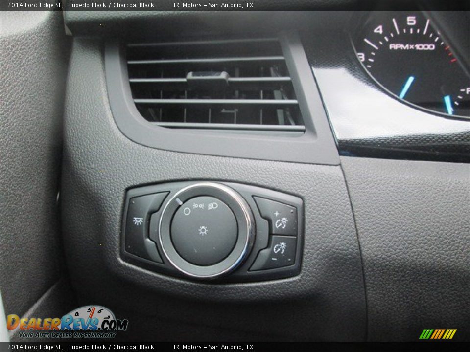 2014 Ford Edge SE Tuxedo Black / Charcoal Black Photo #19