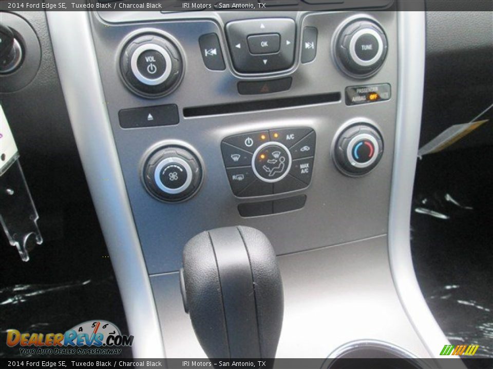2014 Ford Edge SE Tuxedo Black / Charcoal Black Photo #25