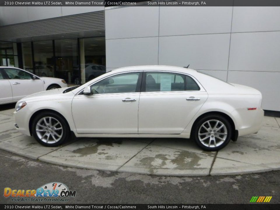 2010 Chevrolet Malibu LTZ Sedan White Diamond Tricoat / Cocoa/Cashmere Photo #2