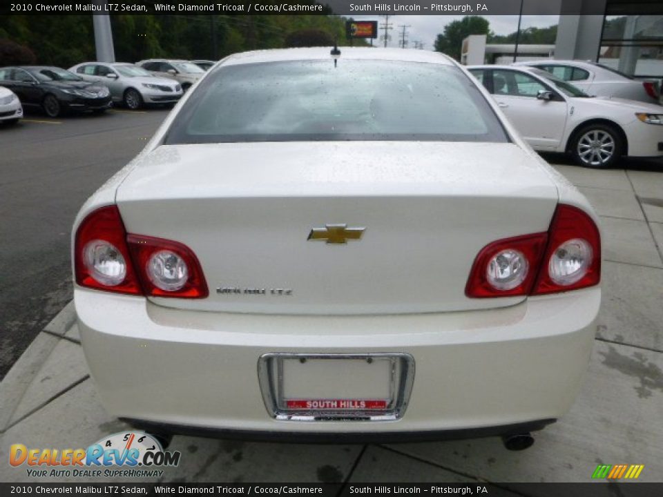 2010 Chevrolet Malibu LTZ Sedan White Diamond Tricoat / Cocoa/Cashmere Photo #4