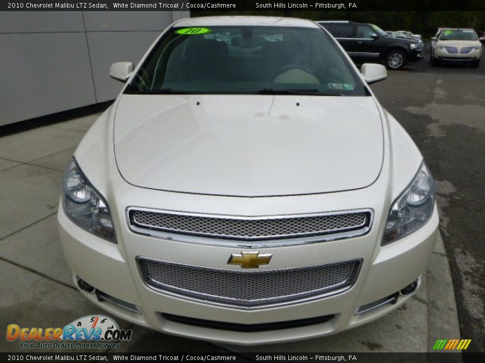 2010 Chevrolet Malibu LTZ Sedan White Diamond Tricoat / Cocoa/Cashmere Photo #8