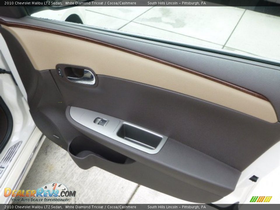 2010 Chevrolet Malibu LTZ Sedan White Diamond Tricoat / Cocoa/Cashmere Photo #13