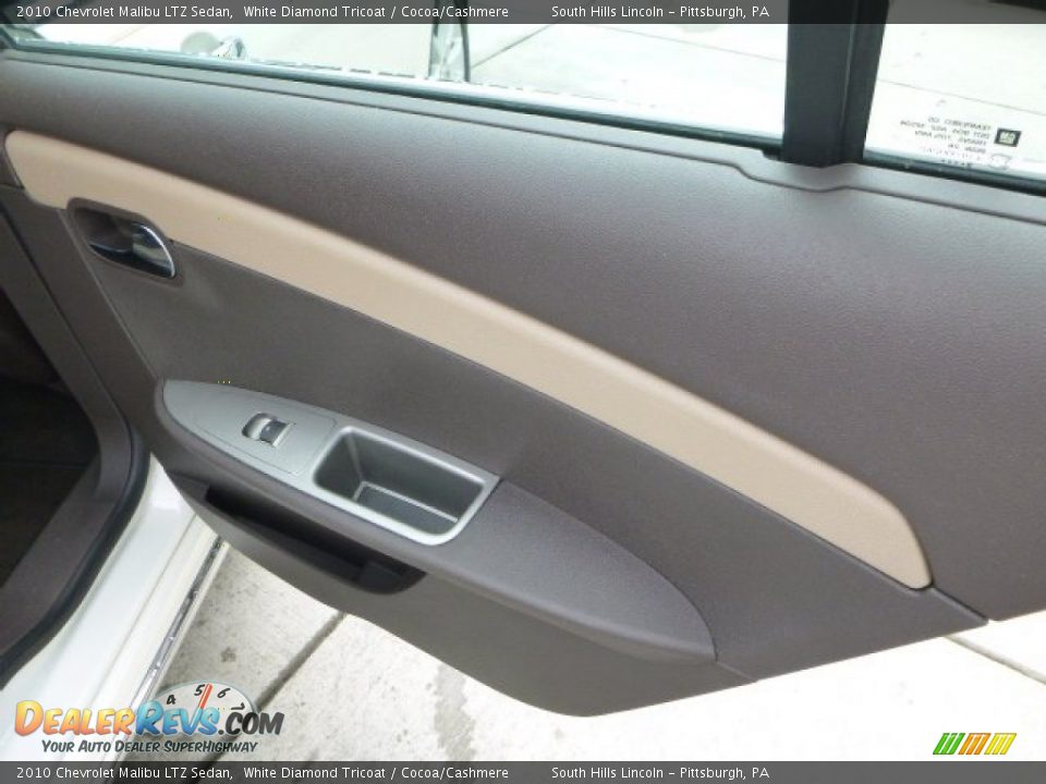 2010 Chevrolet Malibu LTZ Sedan White Diamond Tricoat / Cocoa/Cashmere Photo #15