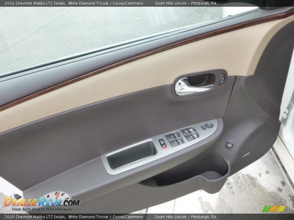 2010 Chevrolet Malibu LTZ Sedan White Diamond Tricoat / Cocoa/Cashmere Photo #20