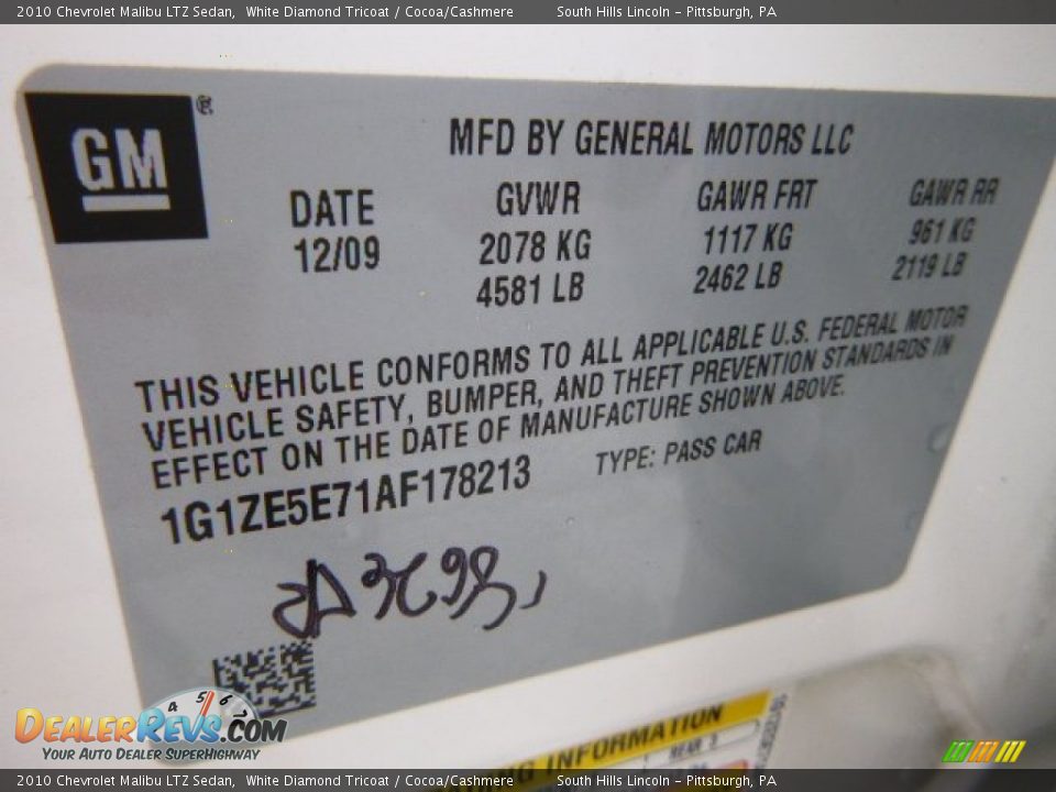 2010 Chevrolet Malibu LTZ Sedan White Diamond Tricoat / Cocoa/Cashmere Photo #24