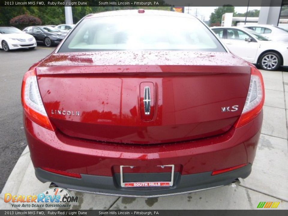 2013 Lincoln MKS FWD Ruby Red / Light Dune Photo #4